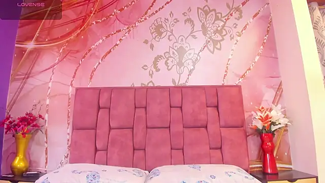 luna maisonn online show from October 2025 06:48:02 PM