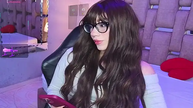 ZharaLux online show from January 2026 12:41:02 PM