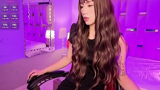 ZharaLux online show from November 2025 12:37:02 PM