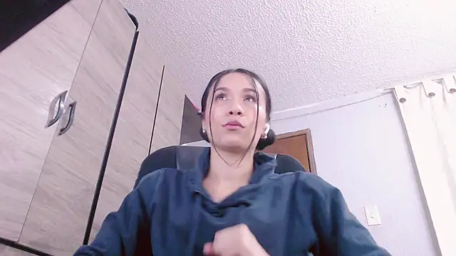 scarlett vonrose online show from October 2025 08:54:02 PM