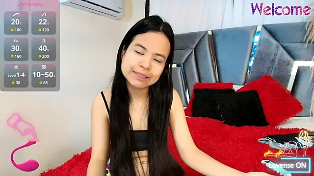 MiniLove 01 online show from November 2025 12:16:01 PM