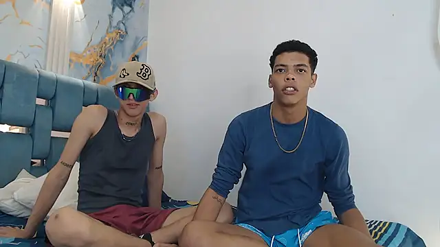 PRETTY FEM online show from January 2026 01:23:02 AM