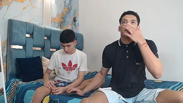 PRETTY FEM online show from April 2026 01:35:02 AM