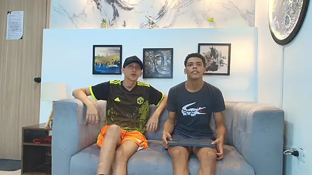 PRETTY FEM online show from December 2025 02:25:02 AM