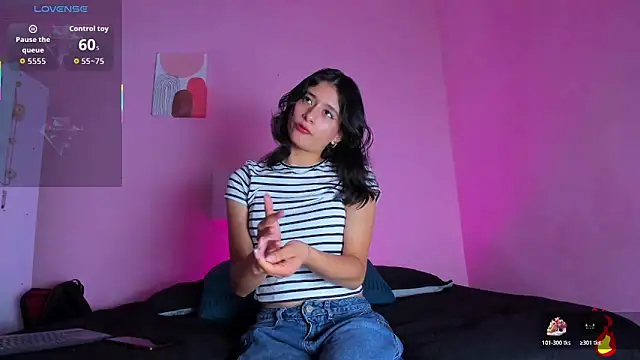 Georgina Ferri  online show from November 2025 05:13:02 PM