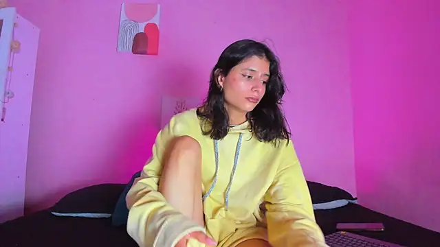 Georgina Ferri  online show from November 2025 05:16:02 PM