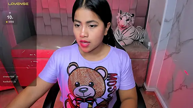 Snapshot of Victoria_b_ chatting on October 2025 12:44:02 AM Victoria b online show from October 2025 12:44:02 AM