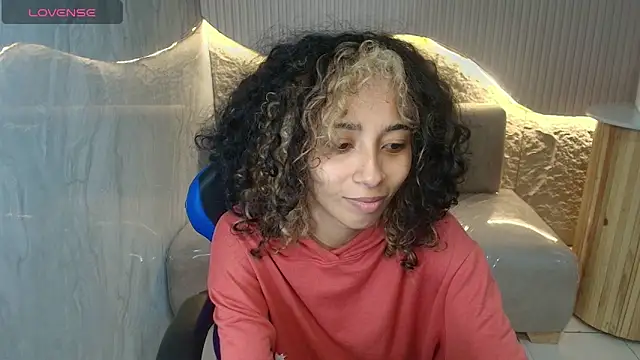 Snapshot of Agnis_ink_r chatting on November 2025 12:53:01 PM Agnis ink r online show from November 2025 12:53:01 PM