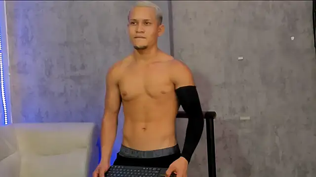 Snapshot of Manuel_FPG chatting on November 2025 01:50:01 AM Manuel FPG online show from November 2025 01:50:01 AM