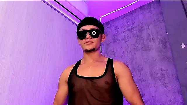 Snapshot of Manuel_FPG chatting on February 2026 02:15:01 PM Manuel FPG online show from February 2026 02:15:01 PM