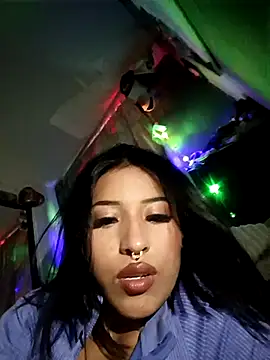 Snapshot of celeste_contreras chatting on November 2025 01:48:02 AM celeste contreras online show from November 2025 01:48:02 AM