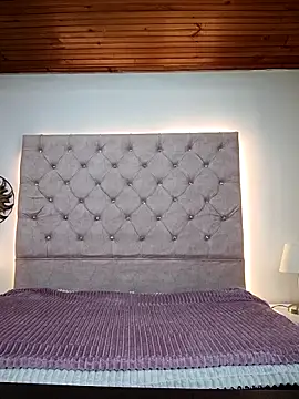 Snapshot of celeste_contreras chatting on December 2025 12:04:01 PM celeste contreras online show from December 2025 12:04:01 PM