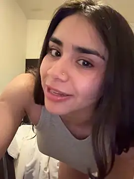 Snapshot of Ariovalle chatting on February 2026 05:51:01 AM Ariovalle online show from February 2026 05:51:01 AM