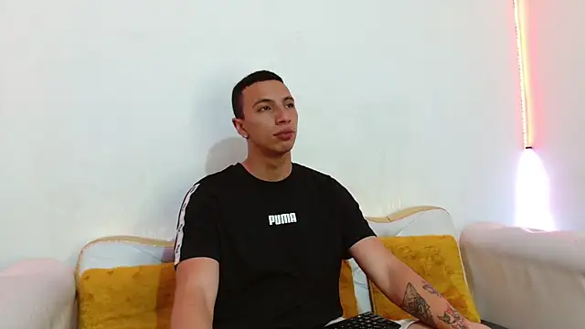 Luna Noire1 online show from January 2026 11:33:01 PM