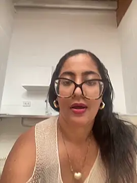 Jessyivonne online show from October 2025 01:57:02 PM