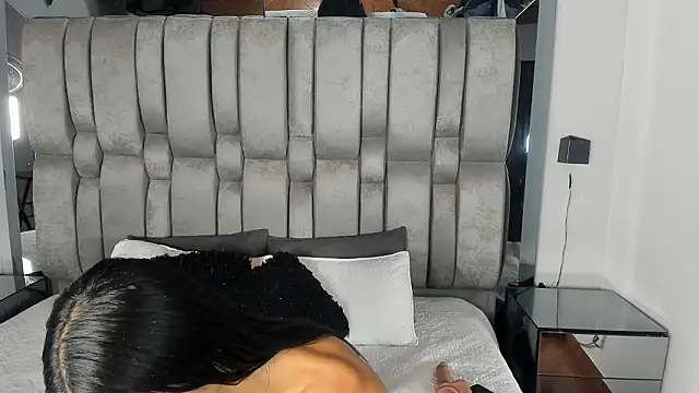 REINA ADAHARA online show from March 2026 03:42:01 AM