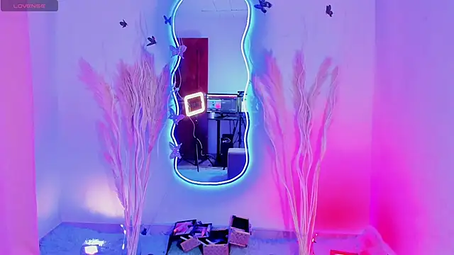 REINA ADAHARA online show from November 2025 10:53:01 AM