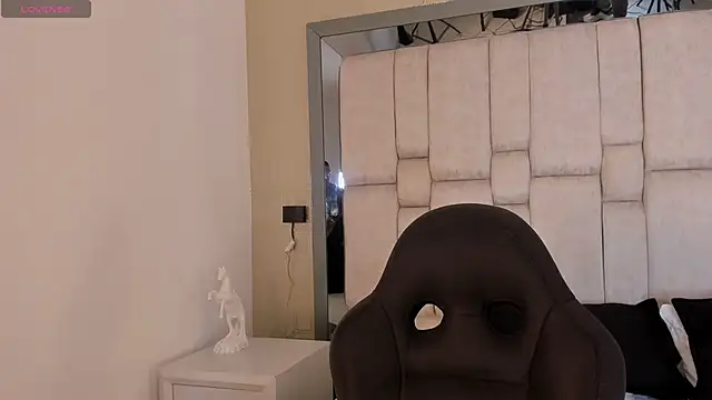 REINA ADAHARA online show from March 2026 03:44:02 AM