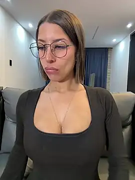 luvely online show from July 2026 12:39:01 AM
