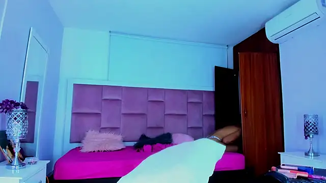 Snapshot of ebonny_ts chatting on October 2025 10:27:01 AM ebonny ts online show from October 2025 10:27:01 AM