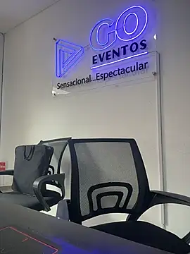 Sarahlove 90 online show from December 2025 03:38:02 PM