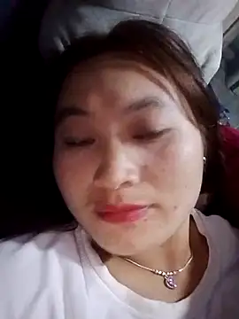 lusy-bae online show from November 2025 01:23:02 PM