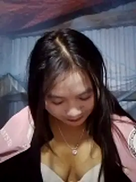 lusy-bae online show from November 2025 12:20:01 PM