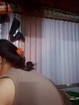 lusy-bae online show from October 2025 11:53:01 AM