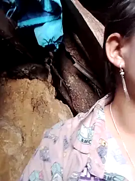 lusy-bae online show from October 2025 05:41:01 AM