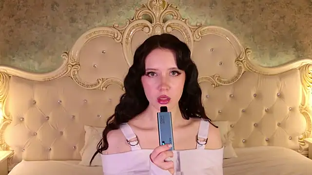 Snapshot of GraceMartinos chatting on November 2025 08:42:02 PM GraceMartinos online show from November 2025 08:42:02 PM