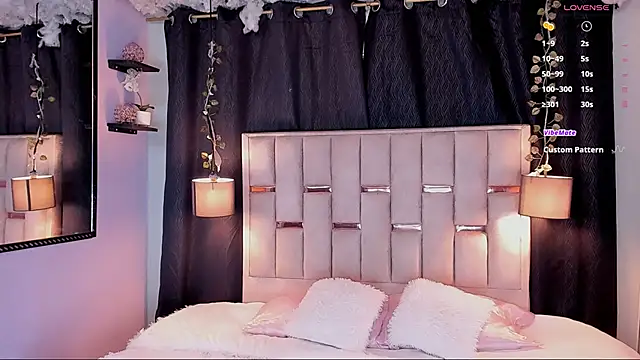 Snapshot of melody-rouss chatting on November 2025 03:21:02 AM melody-rouss online show from November 2025 03:21:02 AM