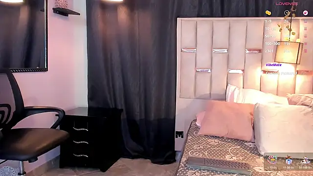 Snapshot of melody-rouss chatting on November 2025 10:58:02 AM melody-rouss online show from November 2025 10:58:02 AM