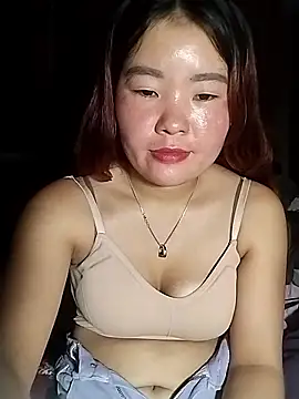 lylylove online show from May 2026 02:04:02 PM