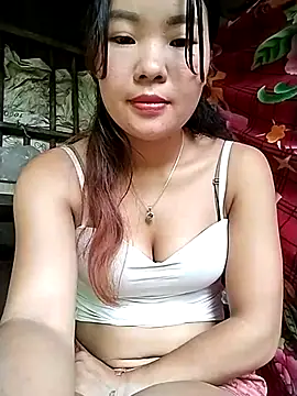 Snapshot of lylylove chatting on September 2025 01:17:01 AM lylylove online show from September 2025 01:17:01 AM