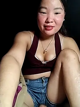 Snapshot of lylylove chatting on July 2026 03:23:01 AM lylylove online show from July 2026 03:23:01 AM