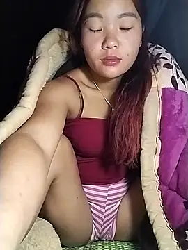 lylylove online show from December 2025 08:21:01 PM