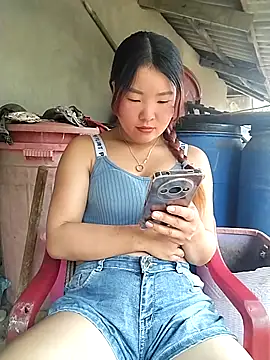 Snapshot of lylylove chatting on June 2026 02:24:02 AM lylylove online show from June 2026 02:24:02 AM