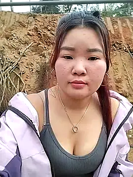 lylylove online show from February 2026 12:55:02 AM