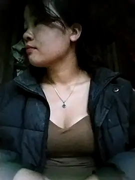 Snapshot of lylylove chatting on September 2025 10:52:02 PM lylylove online show from September 2025 10:52:02 PM