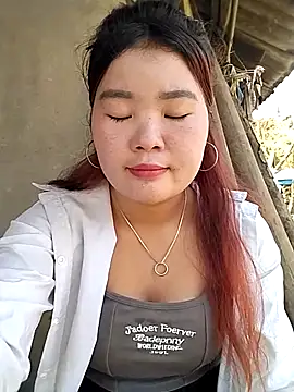 lylylove online show from March 2026 06:46:01 AM