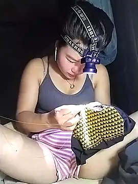 lylylove online show from February 2026 12:24:02 PM