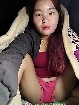 lylylove online show from December 2025 08:36:01 AM