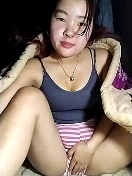 lylylove online show from February 2026 12:19:01 AM