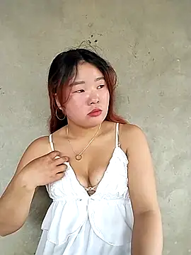 lylylove online show from May 2026 03:50:02 AM