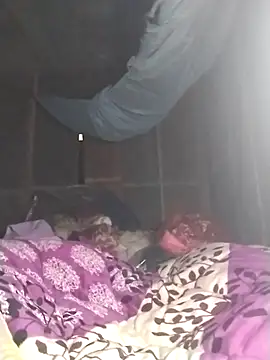 lylylove online show from December 2025 01:22:01 AM