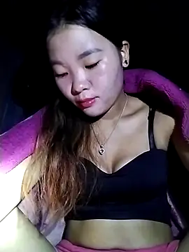 Snapshot of lylylove chatting on October 2025 12:01:02 AM lylylove online show from October 2025 12:01:02 AM