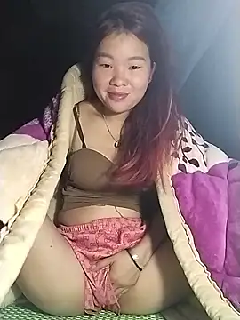 lylylove online show from November 2025 08:31:01 PM