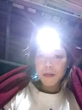 Ngocmi909 online show from December 2025 12:18:02 PM