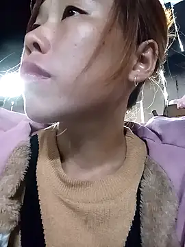 Ngocmi909 online show from November 2025 04:46:01 AM