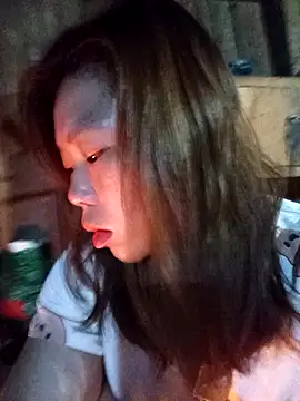 Ngocmi909 online show from November 2025 10:37:01 PM